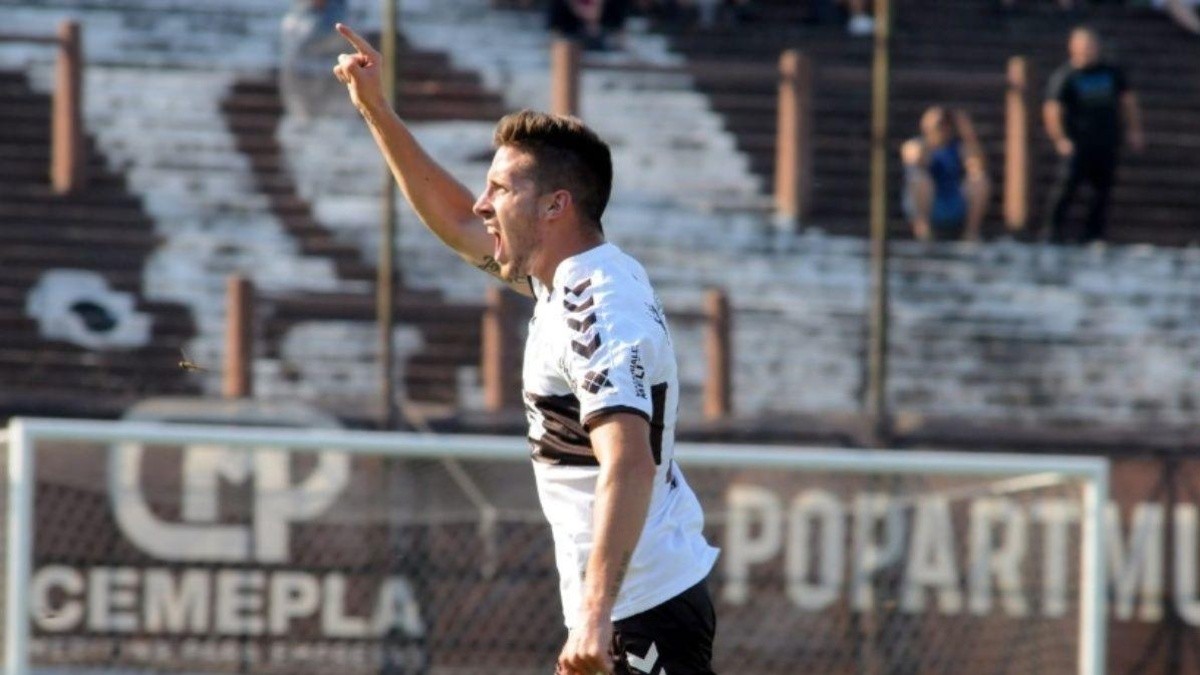 Nicolás Morgantini vuelve a Platense