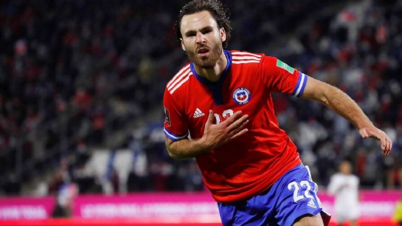 Cinco clubes de la Premier League se disputan a la nueva figura de la Selección de Chile