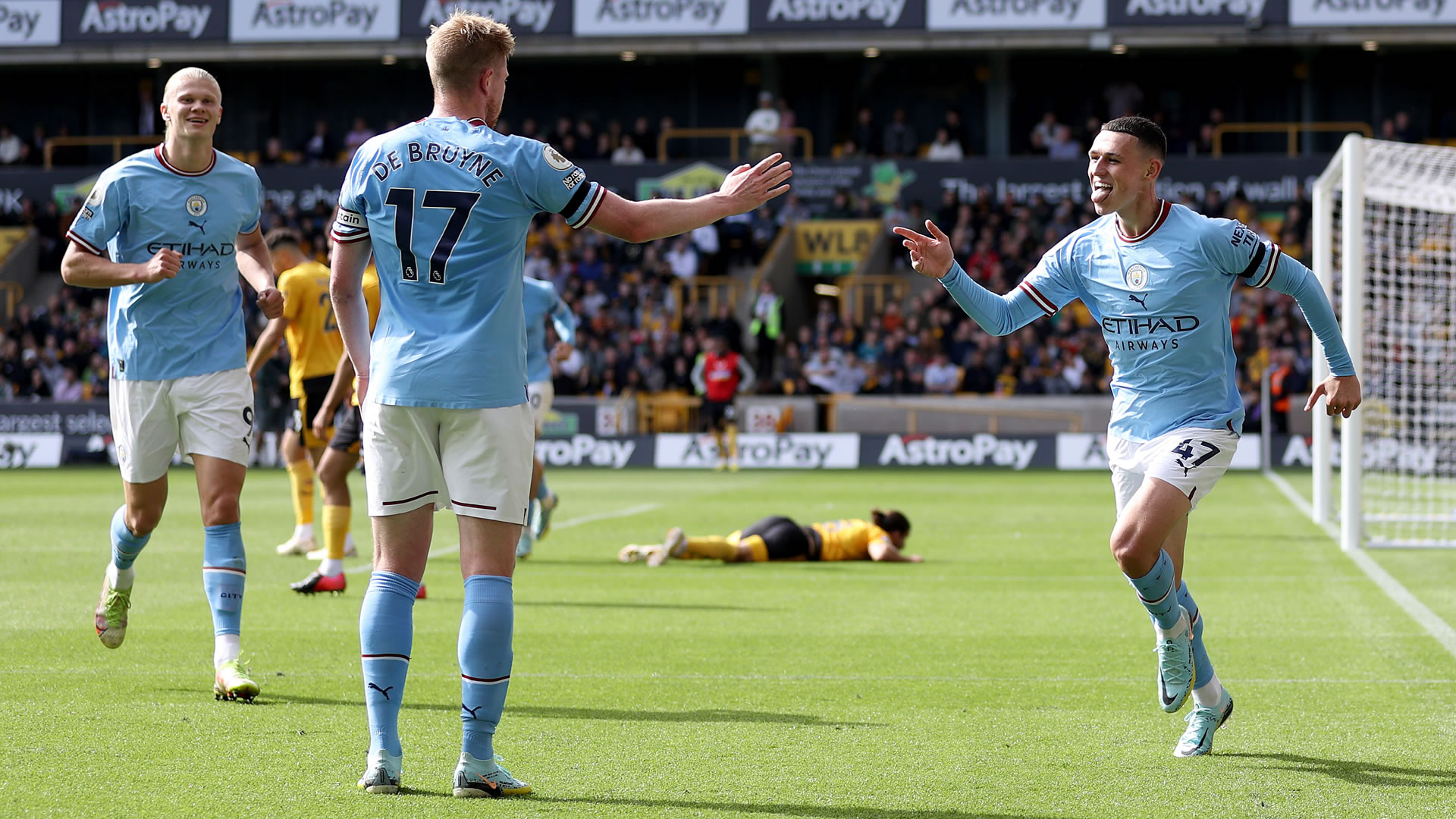 Manchester City goleó a Wolverhampton a domicilio para ser líder
