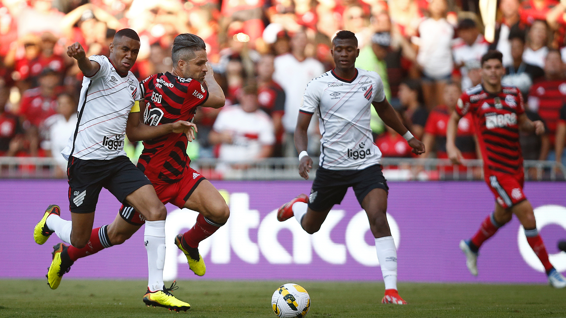 Flamengo y Athletico Parananese buscarán levantar la Copa en Guayaquil