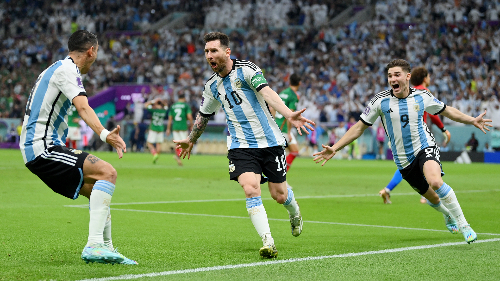 Argentina revive en el Mundial con una victoria sobre México