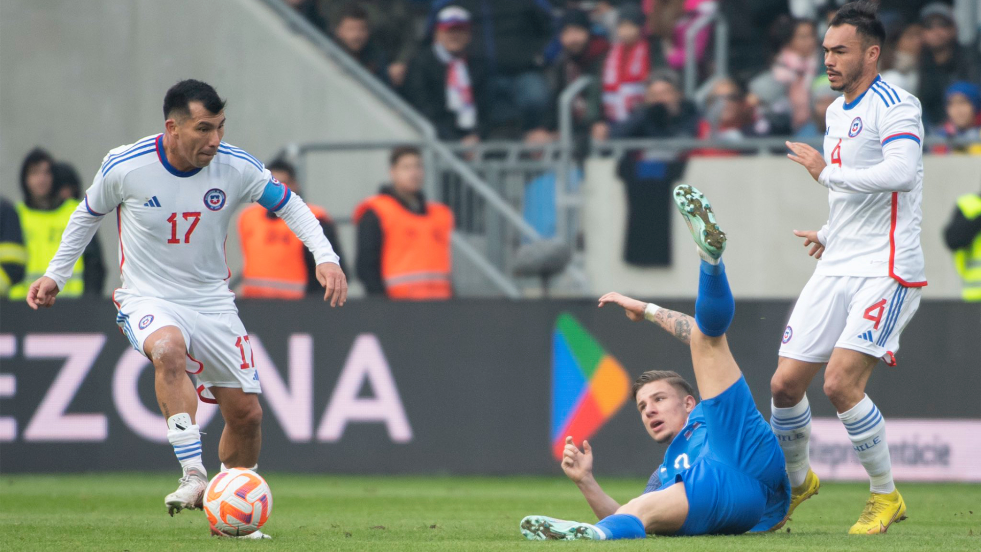 Chile no pudo pasar del empate ante Eslovaquia en su último amistoso