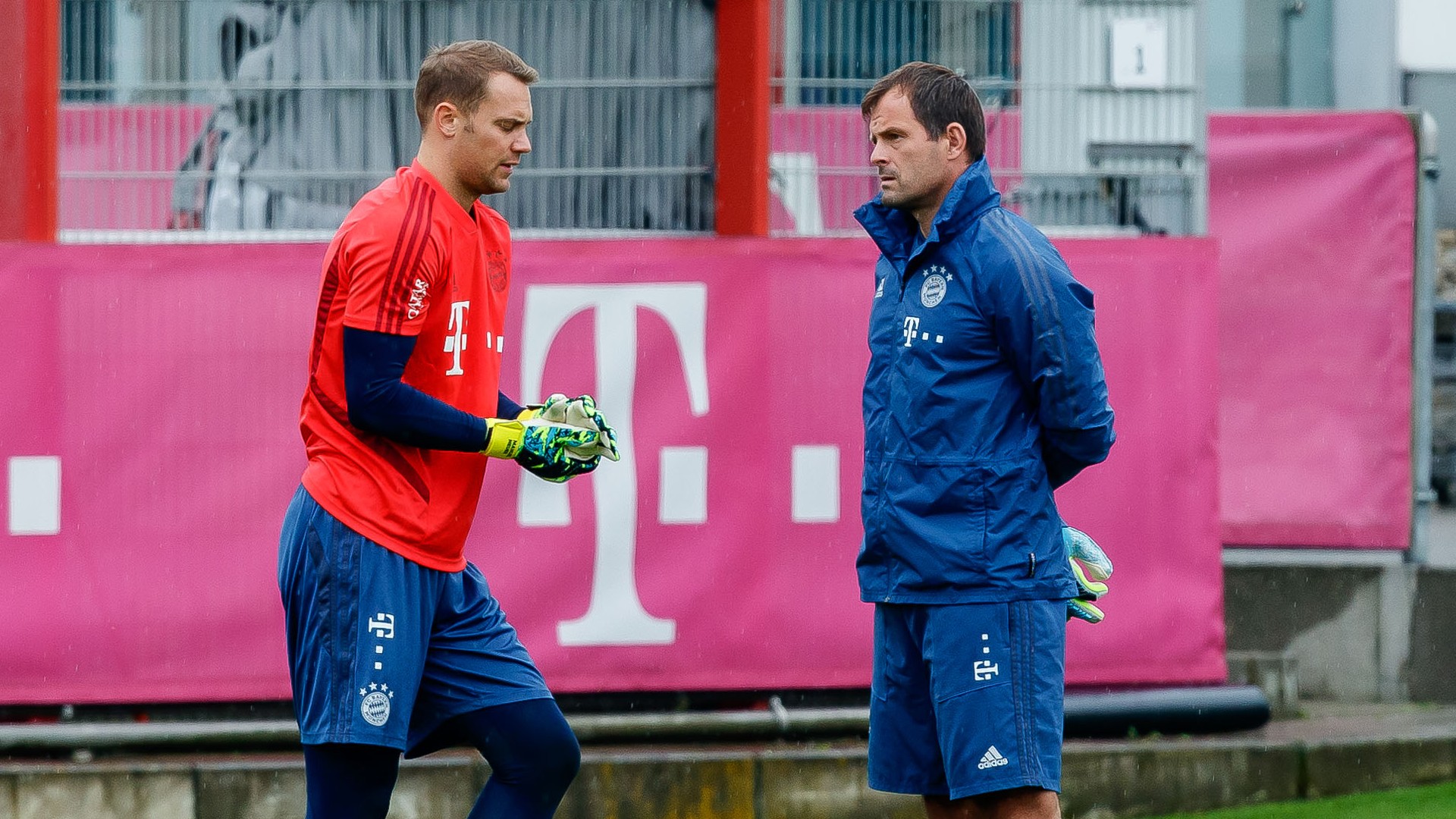 Manuel Neuer and Toni Tapalovic