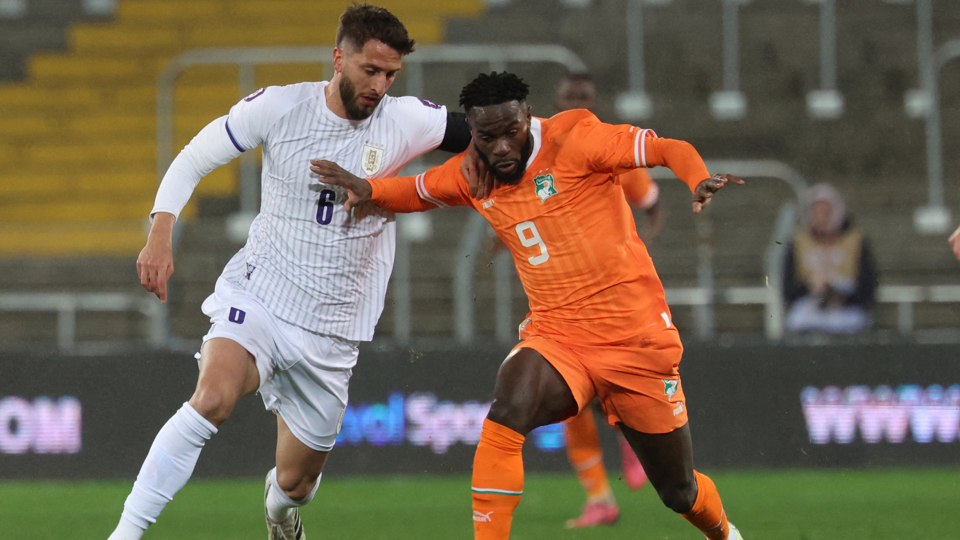 Rodrigo Bentancur Franck Kessie Ivory Coast v Uruguay International Friendly 03262024 (FRANCOIS LO PRESTI/AFP via Getty Images)