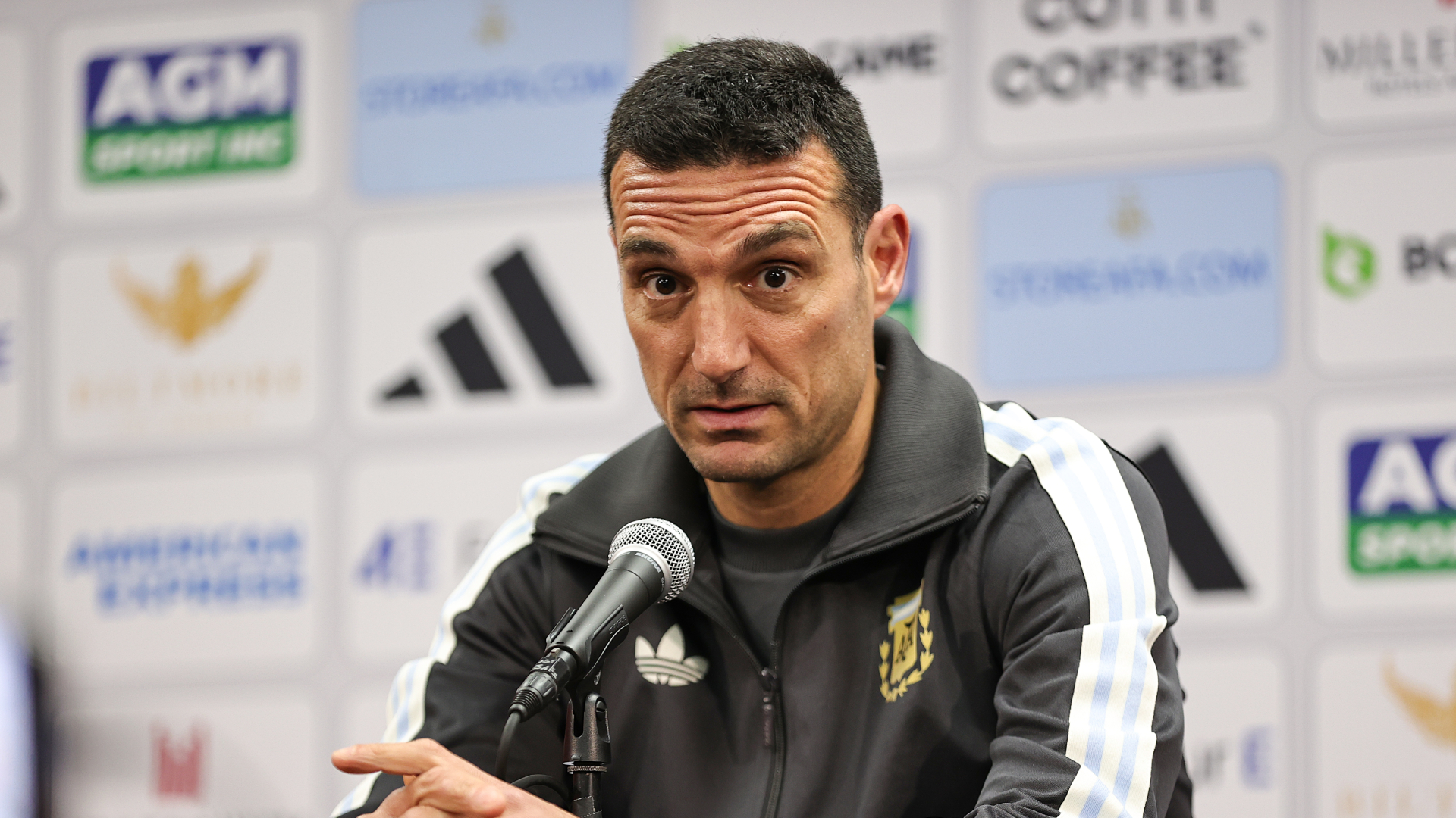 Lionel Scaloni Argentina coach 2024 (Omar Vega/Getty Images)